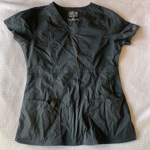 Cherokee scrub top